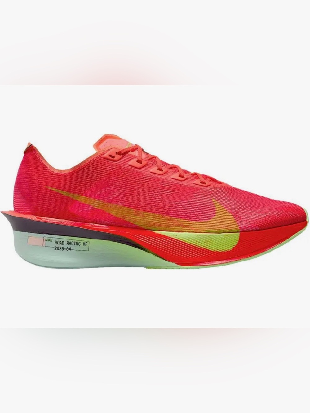 Nike ZoomX Vaporfly Next% 4 in Crimson